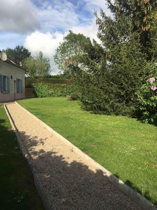 Cottage De Charme A La Campagne Aulnoy Exterior photo